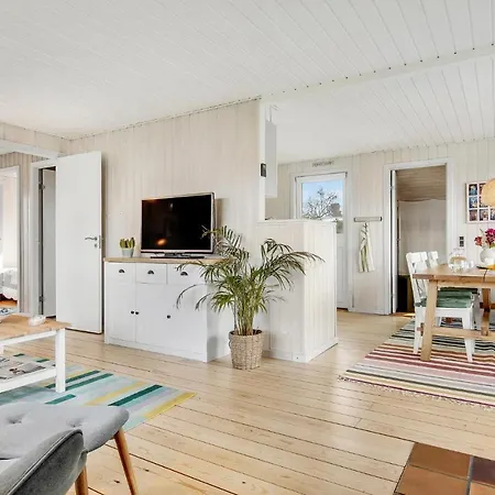 3 Bedroom Awesome In