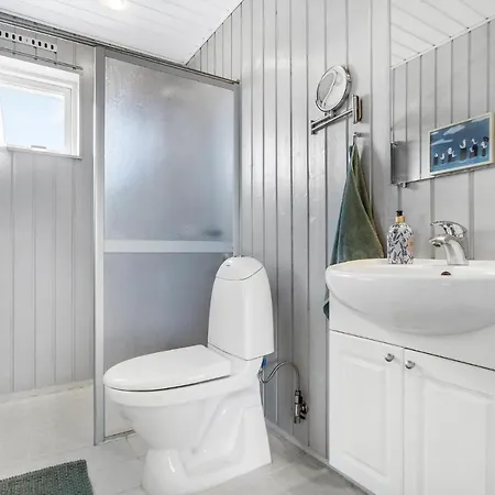 펜션 3 Bedroom Awesome In Dronningmølle